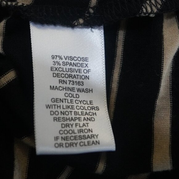 Women's Black and Brown Chevron Stripe Short-Sleeve Shirt - Size Small - Picture 7 of 7